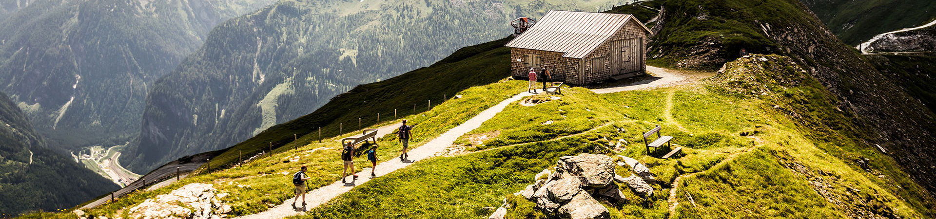 Vandra genom Gastein-bergen känn av livet